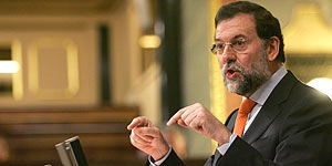 Rajoy durante su intervención en el Congreso (EFE).