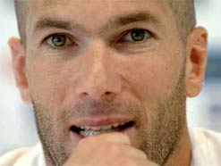 Zidane, en rueda de prensa. (Efe)