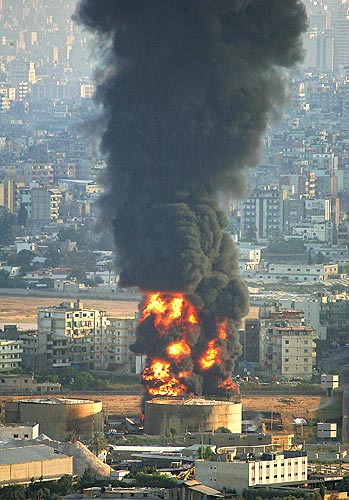140706 Aeropuerto en llamas en Líbano