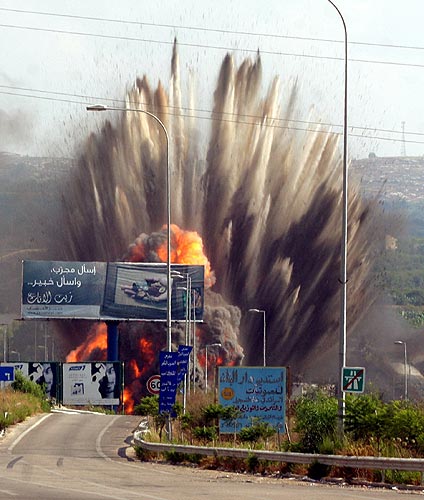 140706 Misil impacta en Líbano