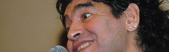 Maradona a 544