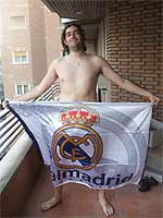 Aficionado del Real Madrid ganador del concurso.