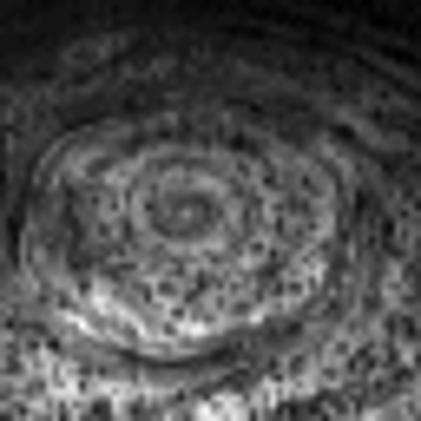 El hexágono perfecto girando en el polo de Saturno (NASA)