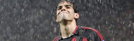 Kaká, en un momento del partido ante el Manchester.