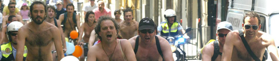 Manifestantes en la marcha de Murcia. (Foto: EFE)