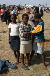 Niños baile de la caña Suazilandia