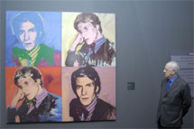 Una obra de Warhol que representa a Yves Saint Laurent.