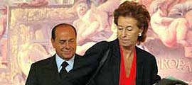 Berlusconi y su nica ministra del anterior Gobierno