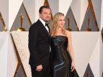 <p>Leonardo DiCaprio y Kate Winslet llegan juntos a la alfombra roja de los Oscar.</p>
