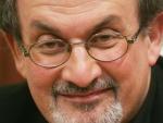 El escritor brit&aacute;nico Salman Rushdie.