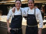 Los hermanos Torres en su restaurante de Barcelona