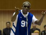 Dennis Rodman le canta a Kim Jong-un el 'cumplea&ntilde;os feliz', durante la celebraci&oacute;n de un partido de baloncesto de exhibici&oacute;n en Pyongyang, Corea del Norte.