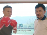 El fundador de Alibaba, Jack Ma, junto a Pac-Man.
