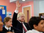 Boris Johnson durante una visita a una escuela en Londres.
