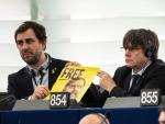 Puigdemont y Com&iacute;n, en el Parlamento Europeo de Estrasburgo.