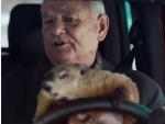 Bill Murray, con la marmota Phil en el anuncio de Jeep por el D&iacute;a de la Marmota.