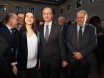 In&eacute;s Arrimadas y Francisco Igea, candidatos a liderar Ciudadanos, junto al presidente de las Cortes de Castilla y Le&oacute;n, Luis Fuentes.
