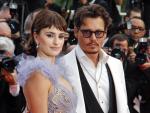 Pen&eacute;lope Cruz y Johnny Depp, en el Festival de Cannes de 2011.