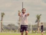 Rodolfo Pizarro hace un gesto durante el entrenamiento.