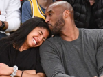 Kobe Bryant y su hija Gianna durante un partido de la NBA.