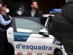 Momento en que los Mossos se llevaron detenido al rapero Pablo Hasel tras encerrarse en la Universidad de Lleida, el martes 16 de febrero de 2021.