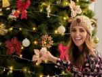 Paula Echevarría posa bajo el árbol de Navidad