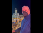 Ramón García, desde la Puerta de Sol en la víspera de las campanadas en un vídeo de Ibai Llanos