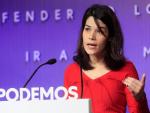 La portavoz de Podemos, Isa Serra, este lunes en rueda de prensa.