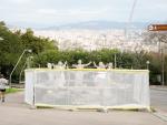 Monumento a la Sardana de Monju&iuml;c (Barcelona), durante su proceso de reparaci&oacute;n.