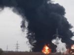 Incendio en un dep&oacute;sito de combustible de Belgorod.