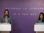 Los portavoces de Podemos, Pablo Fern&aacute;ndez e Isa Serra.