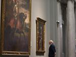 Aunque el presidente del Reino Unido, Boris Johnson, siempre ha sido una figura de lo m&aacute;s controvertida por sus actuaciones en p&uacute;blico y, por lo que pudimos saber de su vida en pandemia, tambi&eacute;n en privado. Parece que el dirigente brit&aacute;nico no ha podido resistirse a disfrutar de la pinacoteca del Prado y darse un buen paseo a solas para disfrutar de los artistas que alberga el museo de la capital como Goya o Vel&aacute;zquez. &#8203; &#8203;El primer ministro brit&aacute;nico fue uno de los primeros en llegar a la cena que el propio Pedro S&aacute;nchez ha organizado con motivo de la cumbre de la OTAN en Madrid.