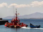 Rescatan 161 migrantes, entre ellos un fallecido, en aguas pr&oacute;ximas a las costas de Canarias