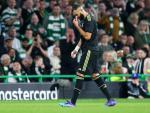 Karim Benzema se retira lesionado ante el Celtic