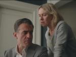 Bobby Canavale y Naomi Watts, los sufridos propietarios de una casa en 'Vigilante'