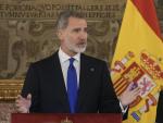 El rey Felipe VI pronuncia un discurso durante la audiencia en el Palacio Real a los asistentes a la Asamblea Parlamentaria de la OTAN que se celebra en Madrid.