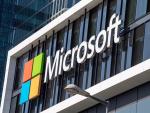 El logotipo de Microsoft en un edificio de oficinas en M&uacute;nich.