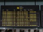 Paneles con los vuelos cancelados del aeropuerto de La Palma.