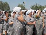 Los prisioneros criminales aumentan en Rusia. Prisioneras de la colonia de mujeres en Kyzyl-yurt, Dagestan (Rusia), son fotografiadas en el patio. El n&uacute;mero de prisioneros criminales est&aacute; aumentando notablemente en estos &uacute;ltimos a&ntilde;os en Rusia llegando a ascender a 889 mil presos en julio de este a&ntilde;o.