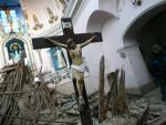 La iglesia principal de Pisco, donde se celebraba una misa justo en el momento del terremoto , ha queado totalmente destruida.
