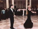 Una imagen inolvidable: John Travolta tom&oacute; a la princesa Diana como compa&ntilde;era de baile en una gala ofrecida en la Casa Blanca. Especial 10 a&ntilde;os sin Lady Di