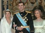 En una fecha tan se&ntilde;alada como el 22 de mayo de 2004, Victoria Federica se llev&oacute; un calcet&iacute;n rojo a la boda de su t&iacute;o, el Pr&iacute;ncipe Felipe.