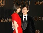 Tom Cruise y Katie Holmes, a su llegada al evento. La gala ha sido organizada por Madonna con el apoyo de Gucci, que afirma haber pagado el coste de la organizaci&oacute;n.