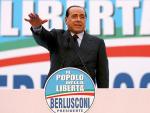 Silvio Berlusconi, favorito en las elecciones del domingo, en un acto celebrado este viernes en Roma (EFE/Ettore Ferrari)