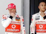 Heikki Kovalainen y Lewis Hamilton, compa&ntilde;eros de McLaren.