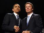 Barack Obama recibe el apoyo de John Edwards. (Jeff Haynes / Reuters).