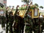 Milicianos de Hizbul&aacute; en un funeral (EFE).