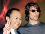 John Woo y Tom Cruise, en el estreno de 'Misi&oacute;n Imposible II'.