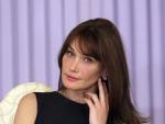 La primera dama de Francia, Carla Bruni, es una de las que mejor visten para 'Vanity Fair'.