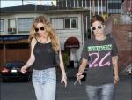 Lindsay Lohan y su novia pasean cabizbajas (KORPA).